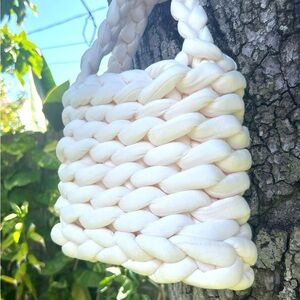 Big tube yarn handmade bag